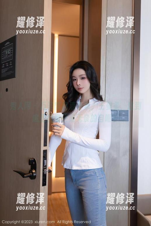 秀人网 - 万圣节高清合集，王曼柔，这到底是创意还是无奈的自嘲？