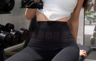 秀人网 – 精选的人生：芝芝booty和她的牛仔裤美图都隐藏了啥？