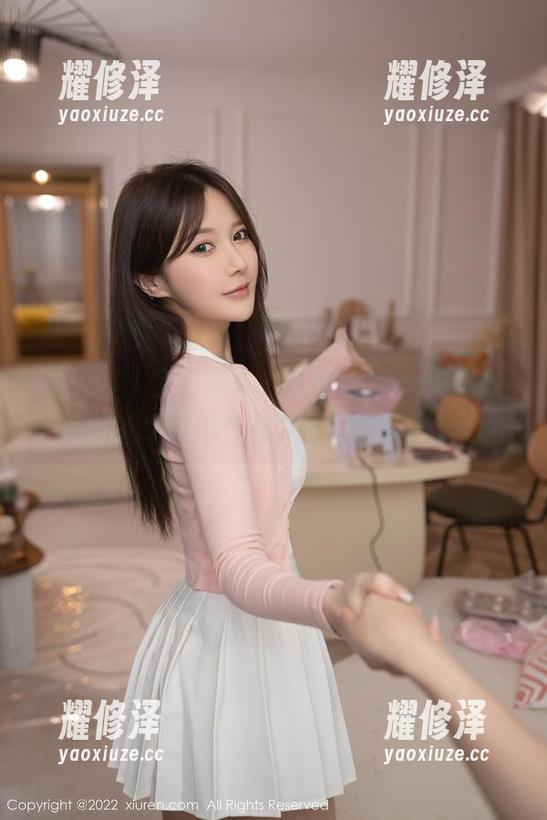 秀人网 - 全套写真，赵惟依coco教你如何把“女孩的气息”搬到镜头里去。