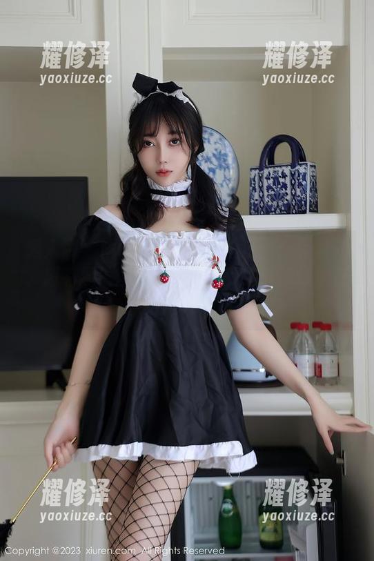 秀人网 - 雨儿1494的灰丝逆袭：无圣光、超有趣！图片中的每一处细节都好像在说“你看我多调皮”！