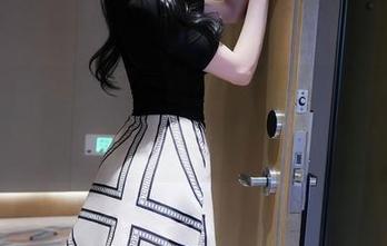秀人网 – 看顾楚楚Maily的全套和服写真，甜到我这个喜欢咸鱼的人也想试试！