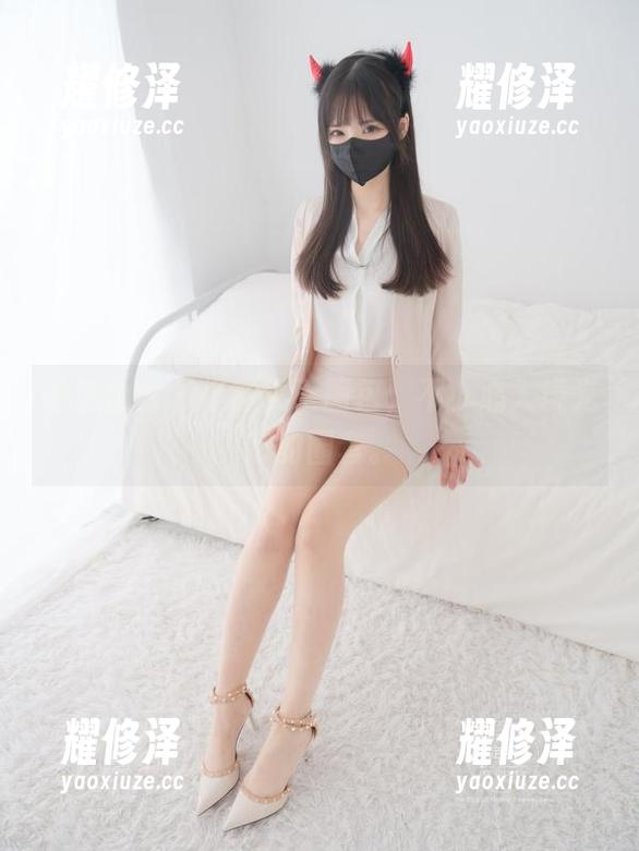 紧急企划 - 小恩女王图包，不小心入境光影的圈套。