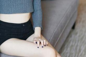 美媛馆 – Ellie艾栗栗一组全套双人写真，果然比我自己还要有范儿。