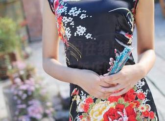 美媛馆 – 最具创意的在线旅行！方子萱带你高清看制服与饭店的好玩搭配！