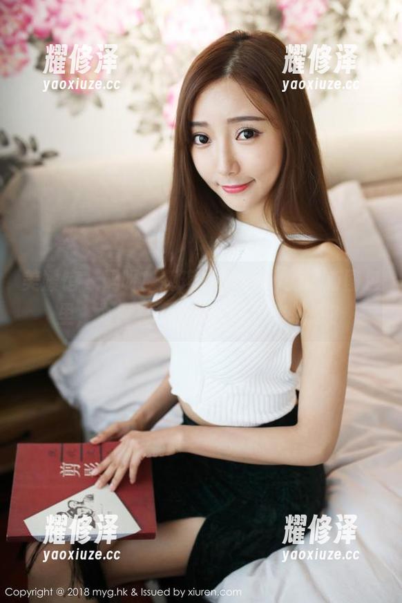 美媛馆-薛琪琪sandy 美媛馆 - 妈呀!薛琪琪sandy的最新图包里,为何有种安静的修女出挑感?