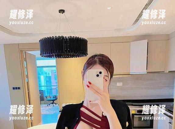微密圈 - 我发誓，脸红Dearie的黑色大洞连衣裙能让我痴迷得像小迷弟！赶紧上图，原图和写真不容错过！