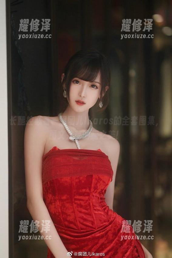 长腿控必看—腐团儿Ikaros的全套图集，图文并茂的腿之美！