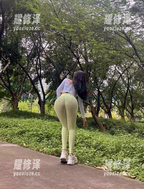 微密圈 - 艾拉·isla担当快乐大使，三人行图集下载动作来了，准备好了吗？