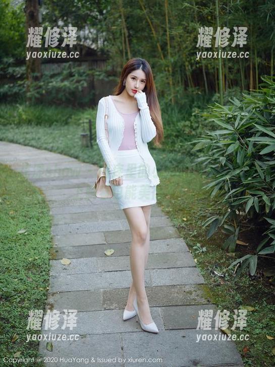 花漾show - 图库里的小海臀新作：天台上躺着也能美得不一般