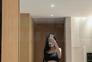 微密圈 – 这种清纯，葛征的高清套图我只能说是真让人上头。