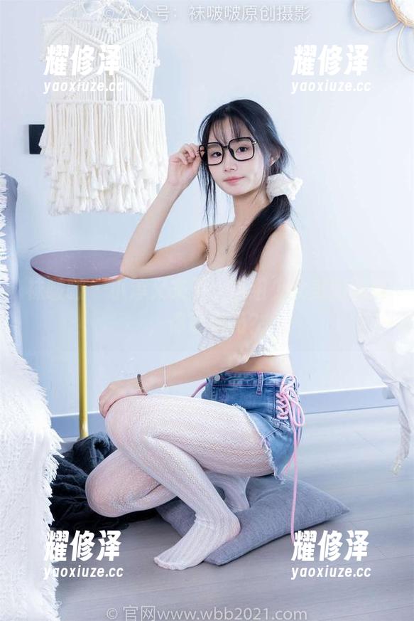 袜啵啵 - 小淳又来了，这组少女美图精选，你敢看吗？
