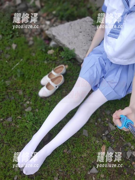 这波美图我服了，西尔酱的春季校服cos像极了校园小情书