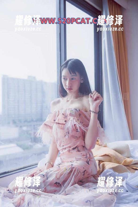 轰趴猫-苏小暖 轰趴猫 - 教室或许是个老地方,但苏小暖的美图,总能让墙换新装!