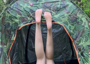 微密圈 – 套图欣赏，迷人的五姨太如何在户外化身最潮“摄影小白”。