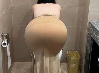 微密圈 – 迷人的五姨太穿皮衣秀美图，免费的炫技盛会，技术不错，但还不是我心中的完美！
