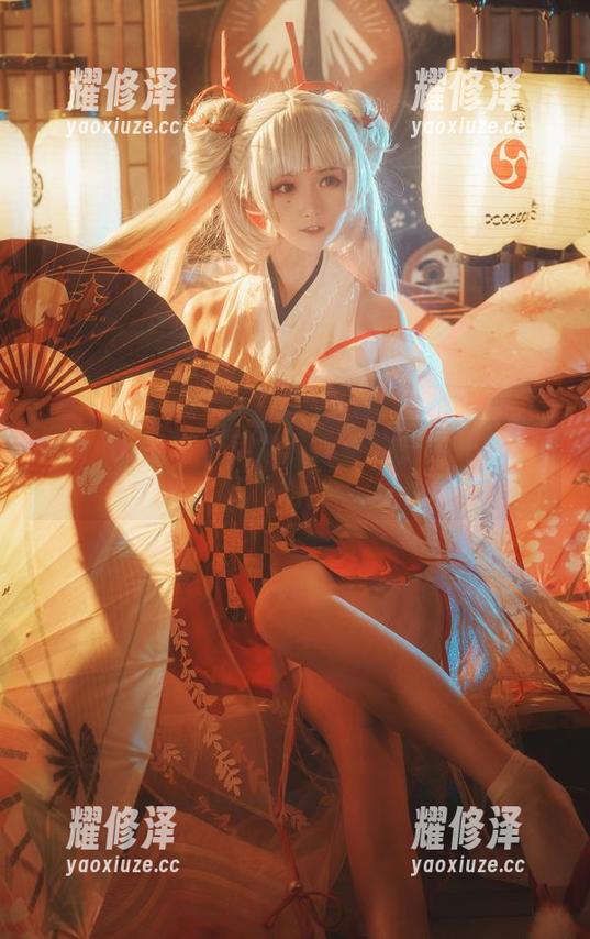 金鱼yui的写真实验：这位推进之王很Moon