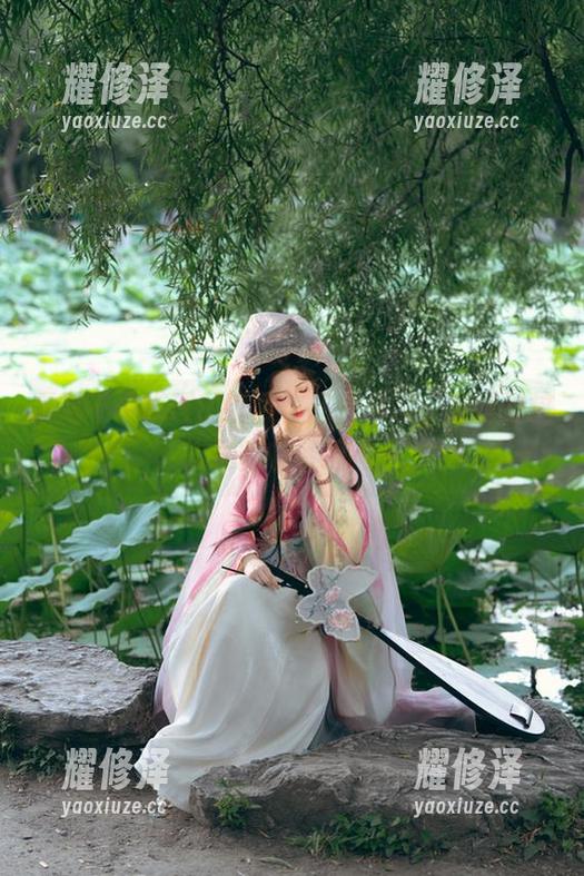 雯妹不讲道理的透明作品集来啦，别错过这次更新哦，嘿嘿～