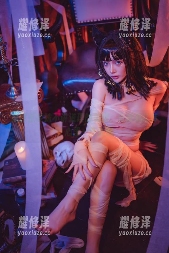 原图里雯妹不讲道理的美腿，无脑地打转，心里一阵恍惚