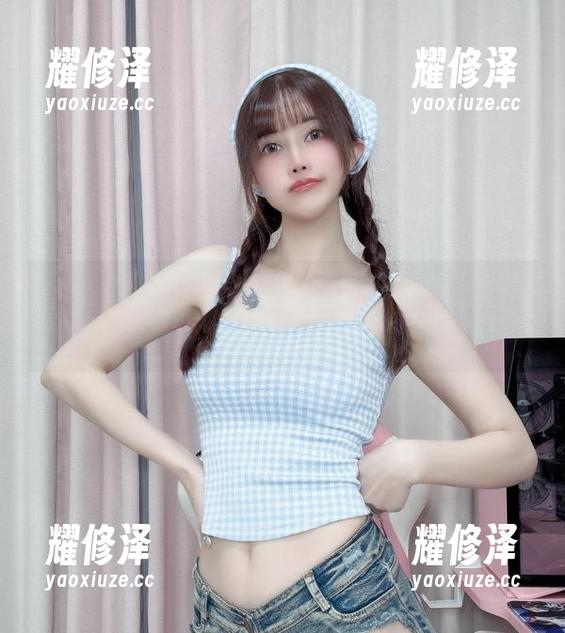 这套图有猫，有鹿，还有我，鹿八岁baby与豹纹猫猫的杂乱写真。