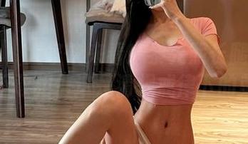 微密圈 – 大家快来看！黎允熙长腿修女合集：不敢相信这是清规戒律下的美貌！