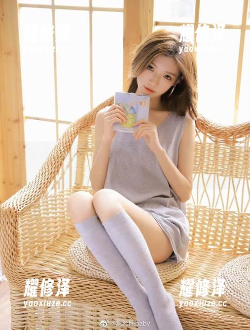 微密圈 - 红色蕾丝真香，黎允熙的免费写真让人欲罢不能